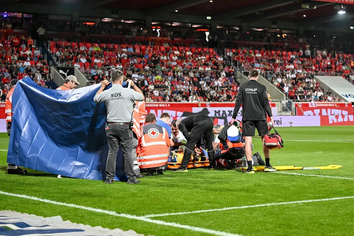 La bataille de relégation de Bundesliga laisse des joueurs adverses à l’hôpital avec de graves blessures