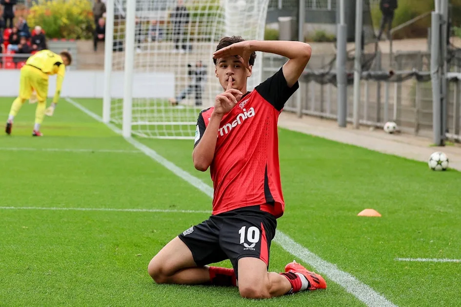 Kerim Alajbegovic tire Bayer Leverkusen un tour après thriller d’extension
