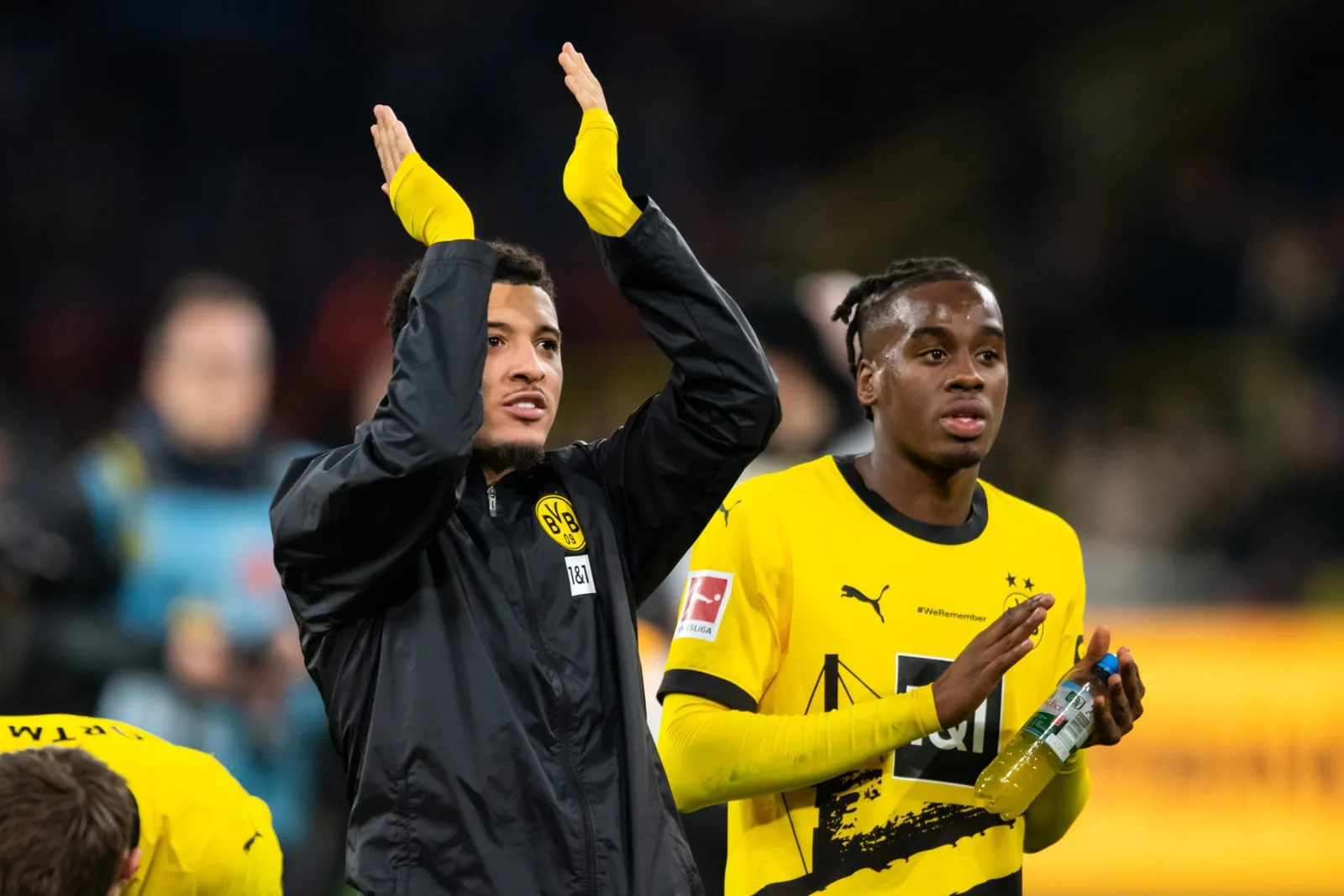 Le Borussia Dortmund s’attend à vendre l’objectif de transfert de Manchester United, pourrait coûter plus cher que Jadon Sancho
