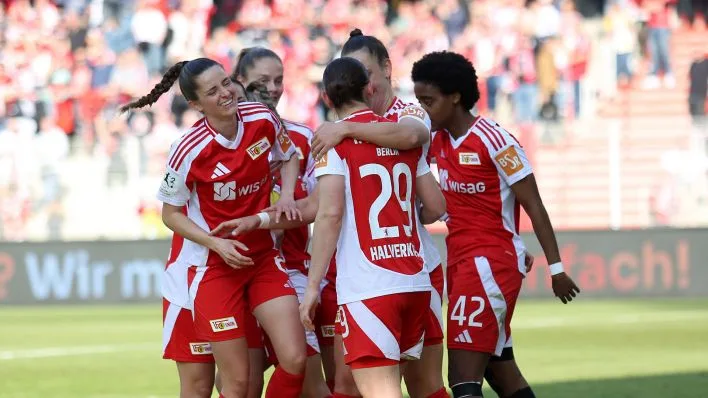 Union Berlin célèbre la victoire 6-0 contre le sable en 2e Bundesliga féminine