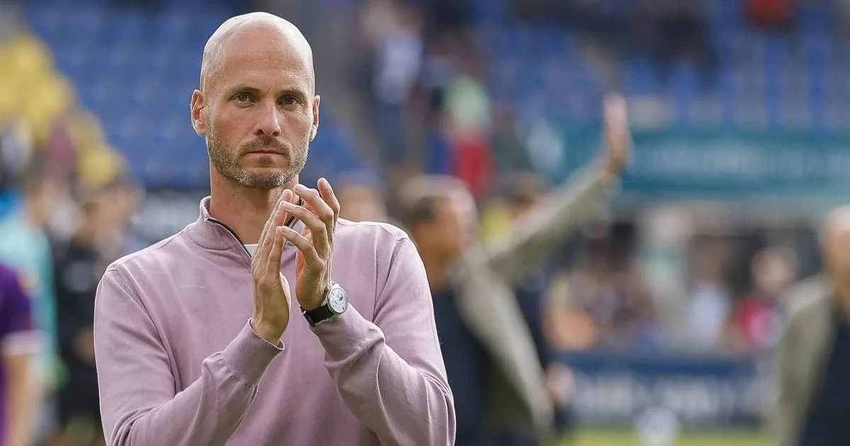 Rumeur pour Paul Simonis! VFL Wolfsburg trouve une recherche de coaching?