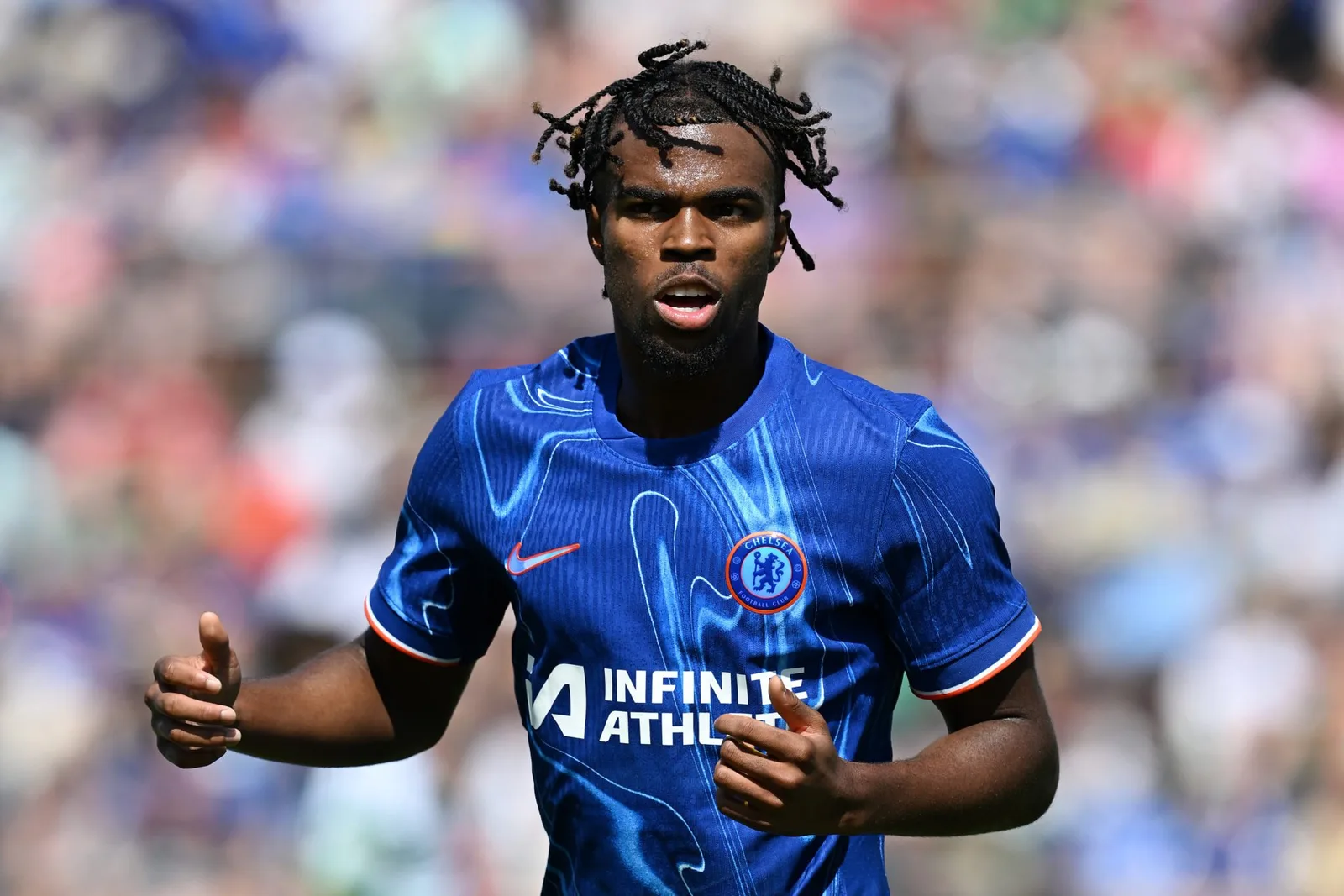 L’offre du Borussia Dortmund a fait Chelsea pour Carney Chukwuemeka avant la date limite