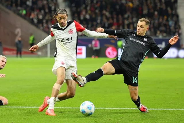 L’Eintracht Francfort nouveau dauphin du Bayern Munich après sa victoire face au Werder Brême