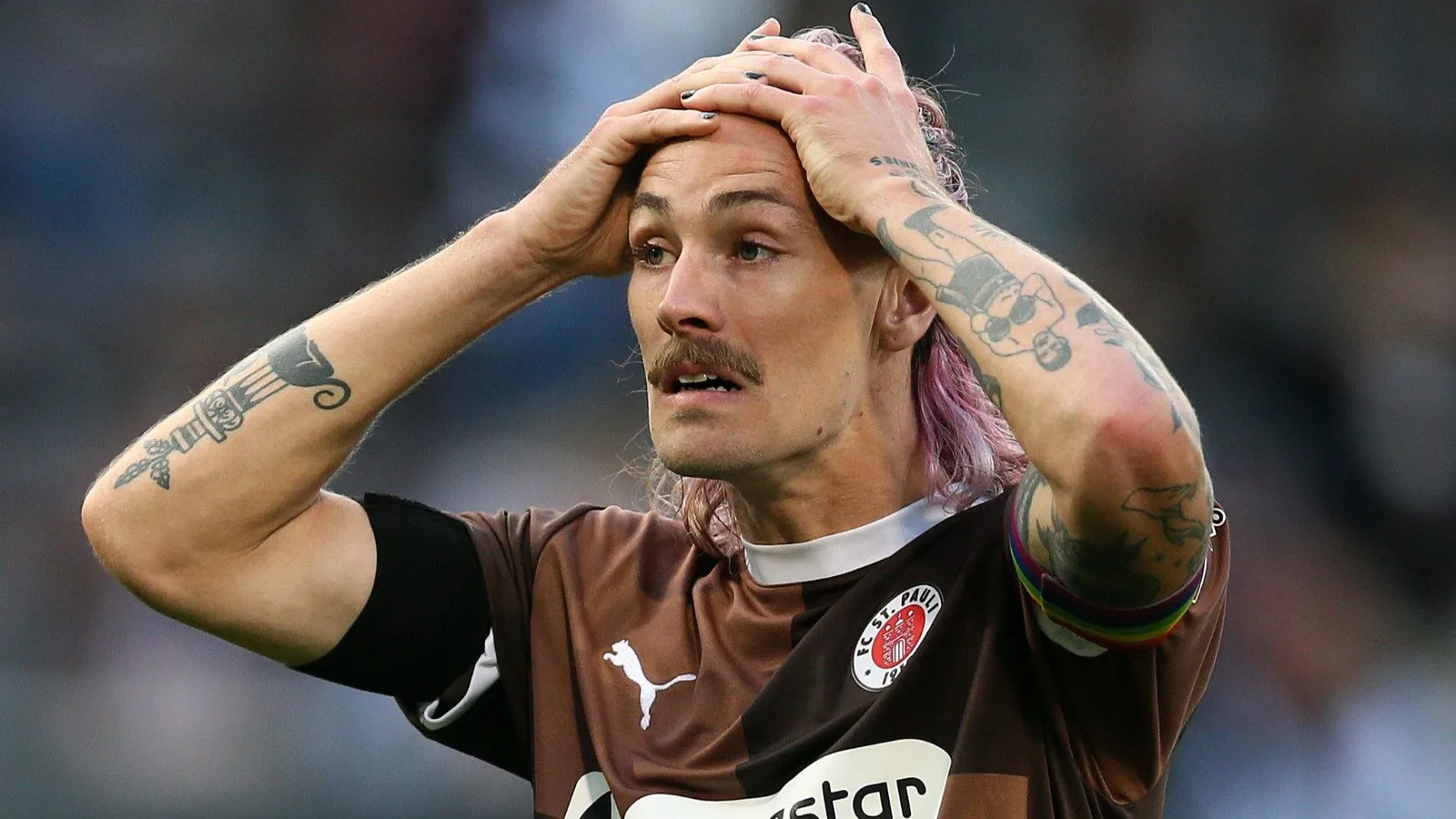 St. Pauli devient le premier grand club de football à quitter X, le club de Bundesliga qualifiant la plateforme d’Elon Musk de « machine à haine »