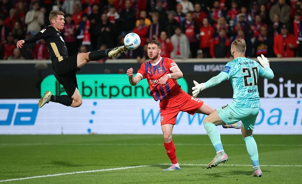 🇩🇪 Bundesliga Play-off: Brésilien brille dans un tirage au premier rang