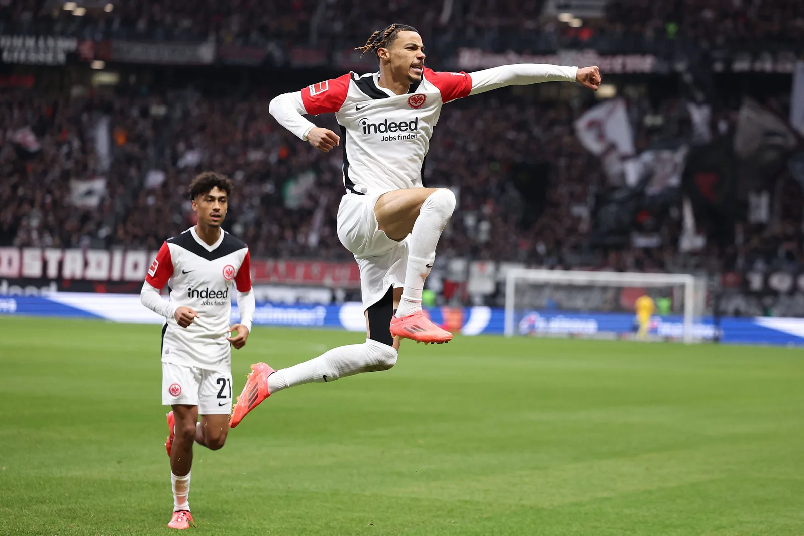 Liverpool et Chelsea envisagez de se déplacer pour la star de Bundesliga à haut score