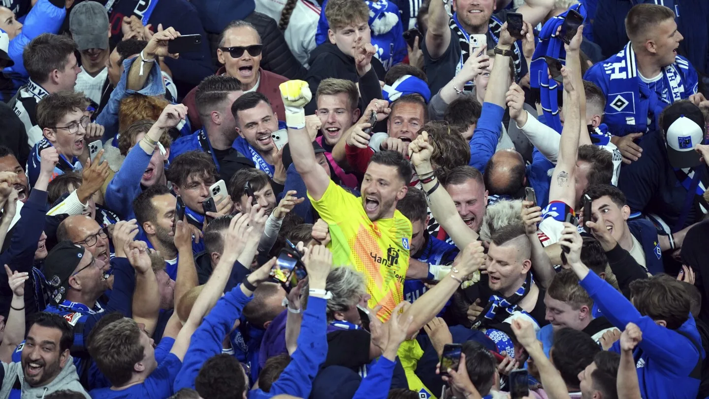 Hamburger SV revient enfin à Bundesliga après sept saisons en deuxième division