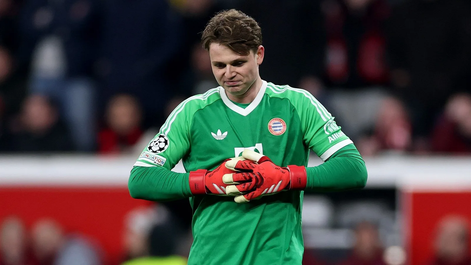 Le Bayern Munich de Harry Kane fait l’histoire de Bundesliga indésirable dans un tirage décevant avec le Borussia Dortmund alors que Jonas Urbig a du mal à remplacer Manuel Neuer blessé