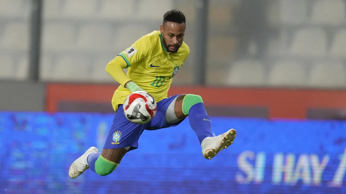 Neymar se souvient de l’adolescence, a apparemment persuadé Pep Guardiola d’aller au Bayern Munich