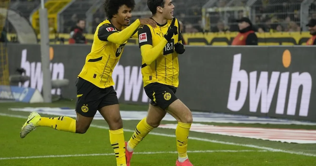Gio Reyna marque pour le Borussia Dortmund lors de son premier début de saison en Bundesliga