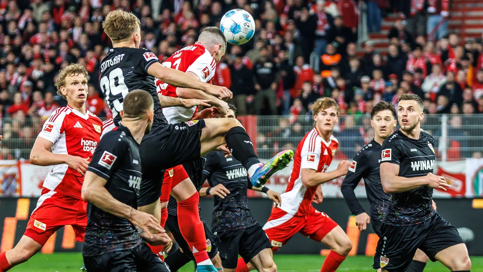 huit buts en première période, nouveau record en Bundesliga