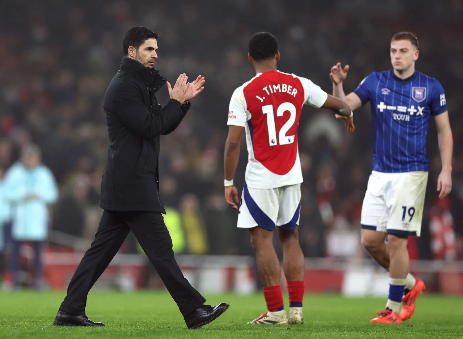 Arsenal et Liverpool se déplacent pour la sensation de Bundesliga | Tirer