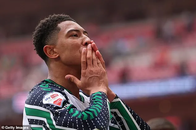Le Borussia Dortmund convaincu qu’ils ont remporté la course pour signer Jobe Bellingham de Sunderland avec Star qui devrait suivre les traces de son frère