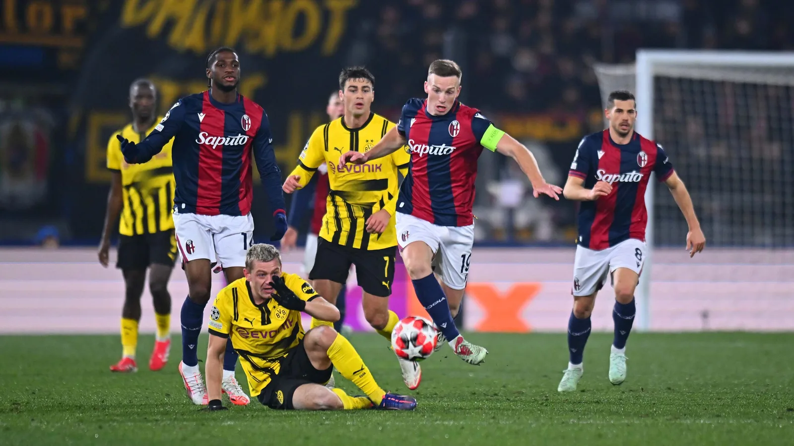 Notes des joueurs du Borussia Dortmund après une défaite 2-1 à Bologne