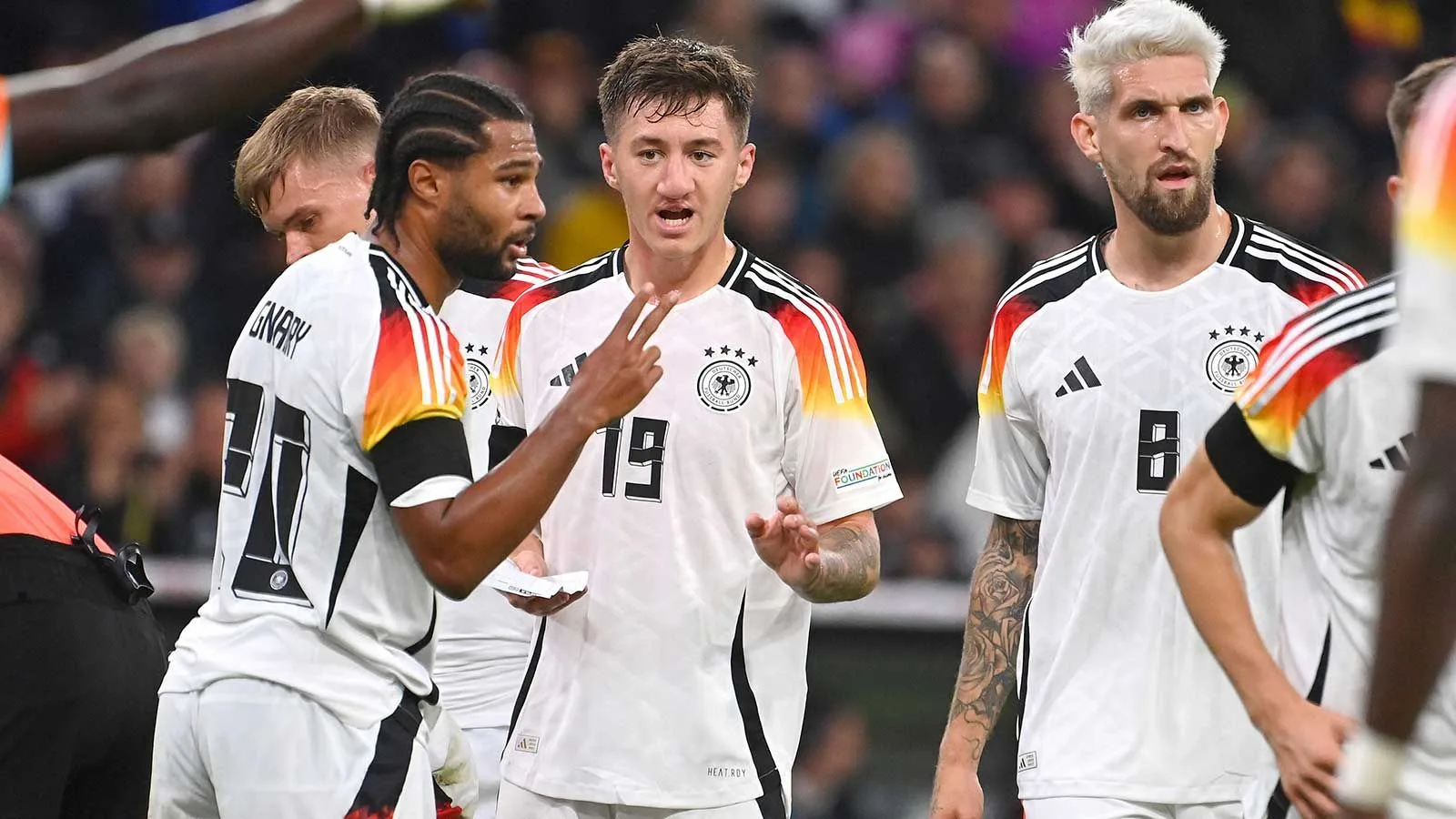 Selon un personnel: l’étoile DFB planifie probablement un transfert spectaculaire en été
