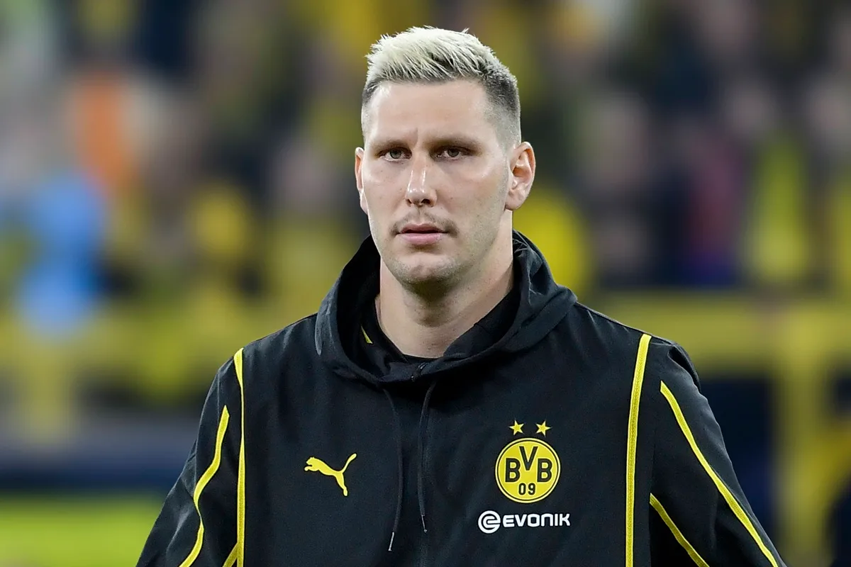 Borussia Dortmund: Süle-Hammer? Les fans de BVB ne peuvent pas le croire