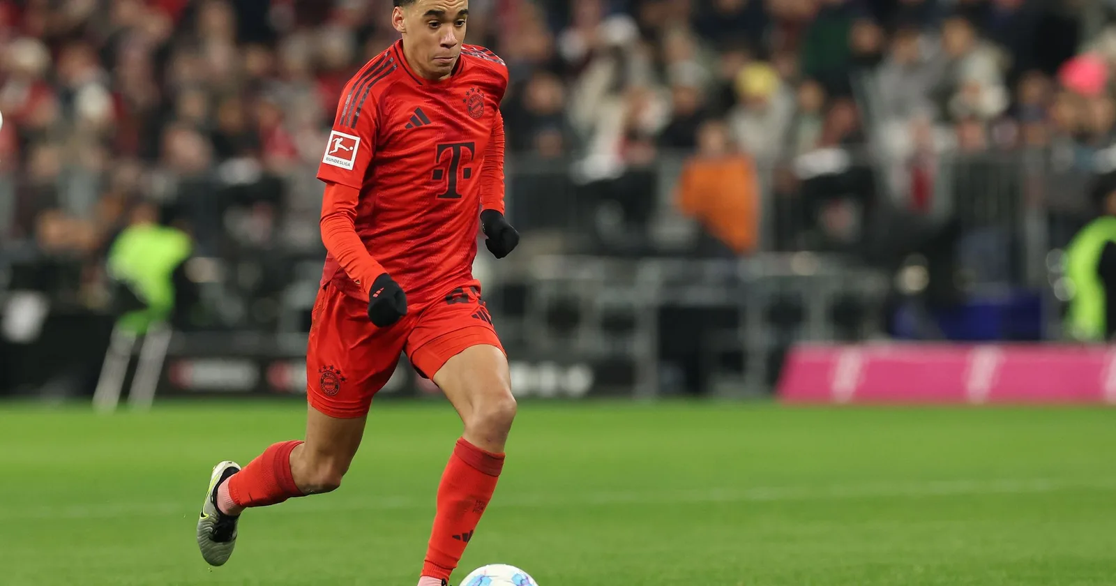 Problèmes entre Musiala et les patrons du Bayern Munich, au moment de renégocier le contrat ! Quelle condition les Allemands ont-ils posée