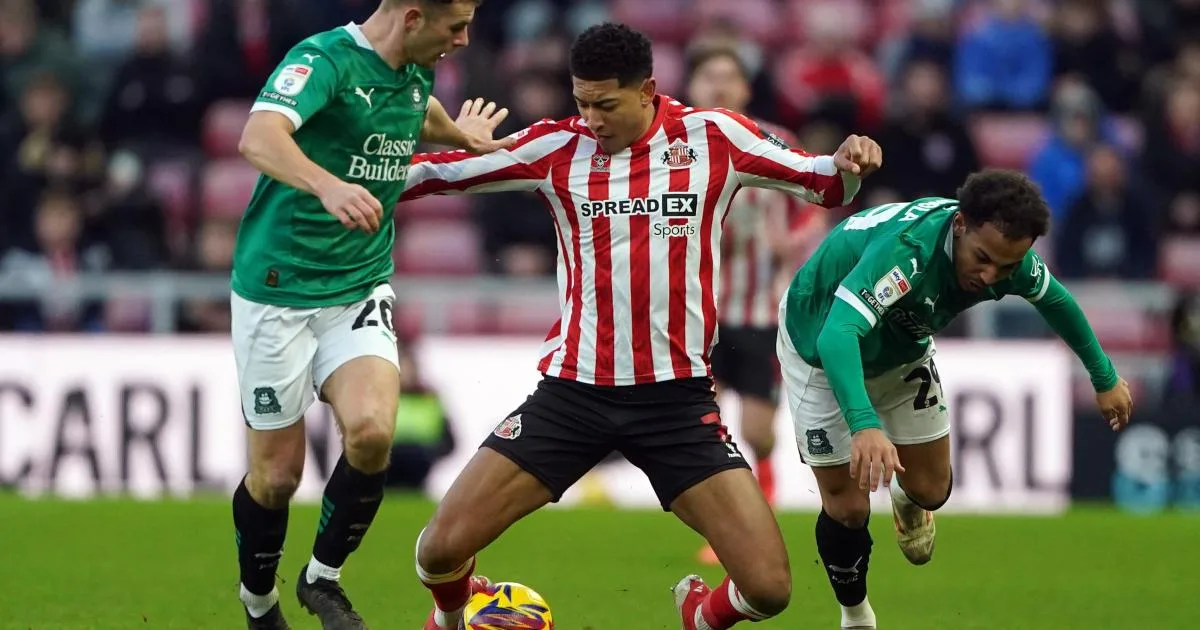 Jobe Bellingham, Borussia Dortmund et Regis Le Bris