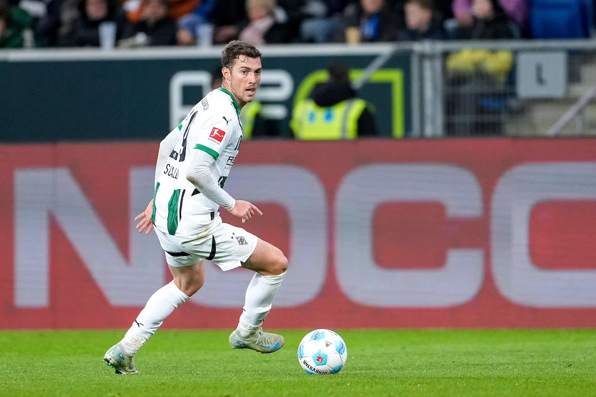 L’exploit extraordinaire du jeune Américain Joe Scally en Bundesliga : sur les traces des grands de M’Gladbach
