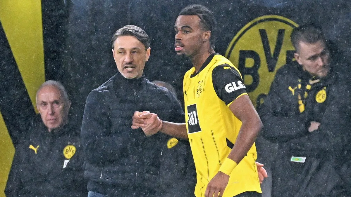 Le Borussia Dortmund’s Niko Kovač loue « Sensationment bon » Carney Chukwuemeka