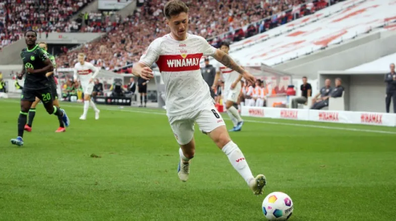 Mercato FC Barcelone : un talentueux défenseur de la Bundesliga offert à Flick – FC Barcelone