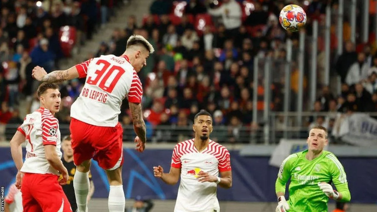 RB LEIPZIG garantit 2-0 victoire sur le Borussia Dortmund