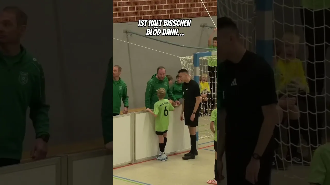 Sicherheit geht vor! 👀 #football #fußball #bundesliga #sports