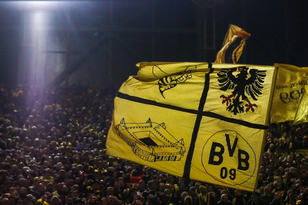 Borussia Dortmund Rival Arsenal, Chelsea, Manchester United à Chris Rigg Chase