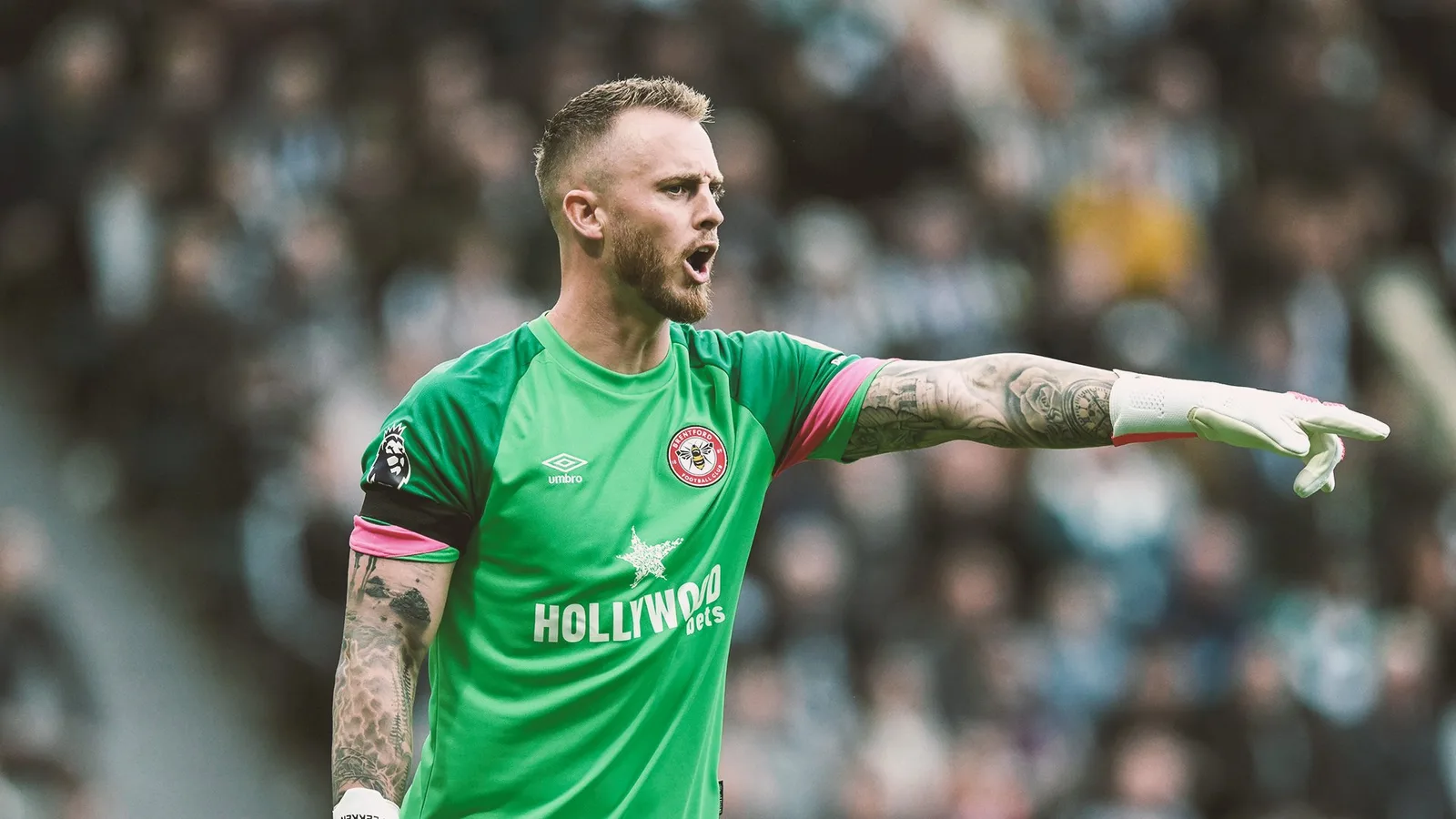 Bayer Leverkusen s’intéresse à Mark Flekken du Brentford FC – My Bundesliga