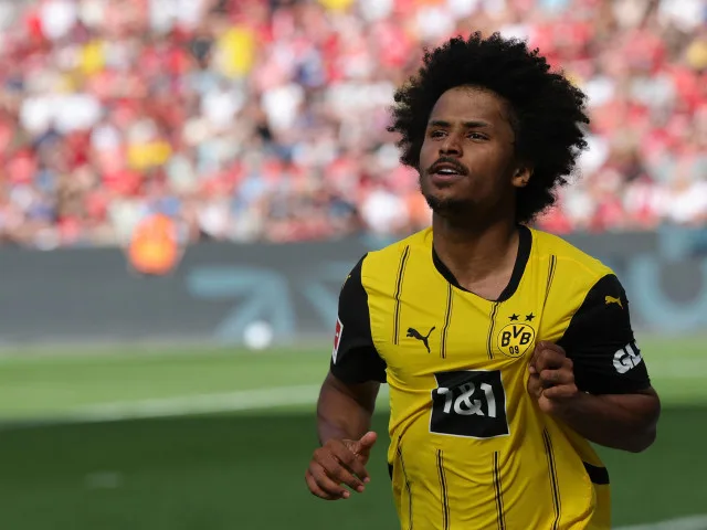 Karim Adeyemi pourrait quitter le Borussia Dortmund. L’équipe qui veut l’international allemand