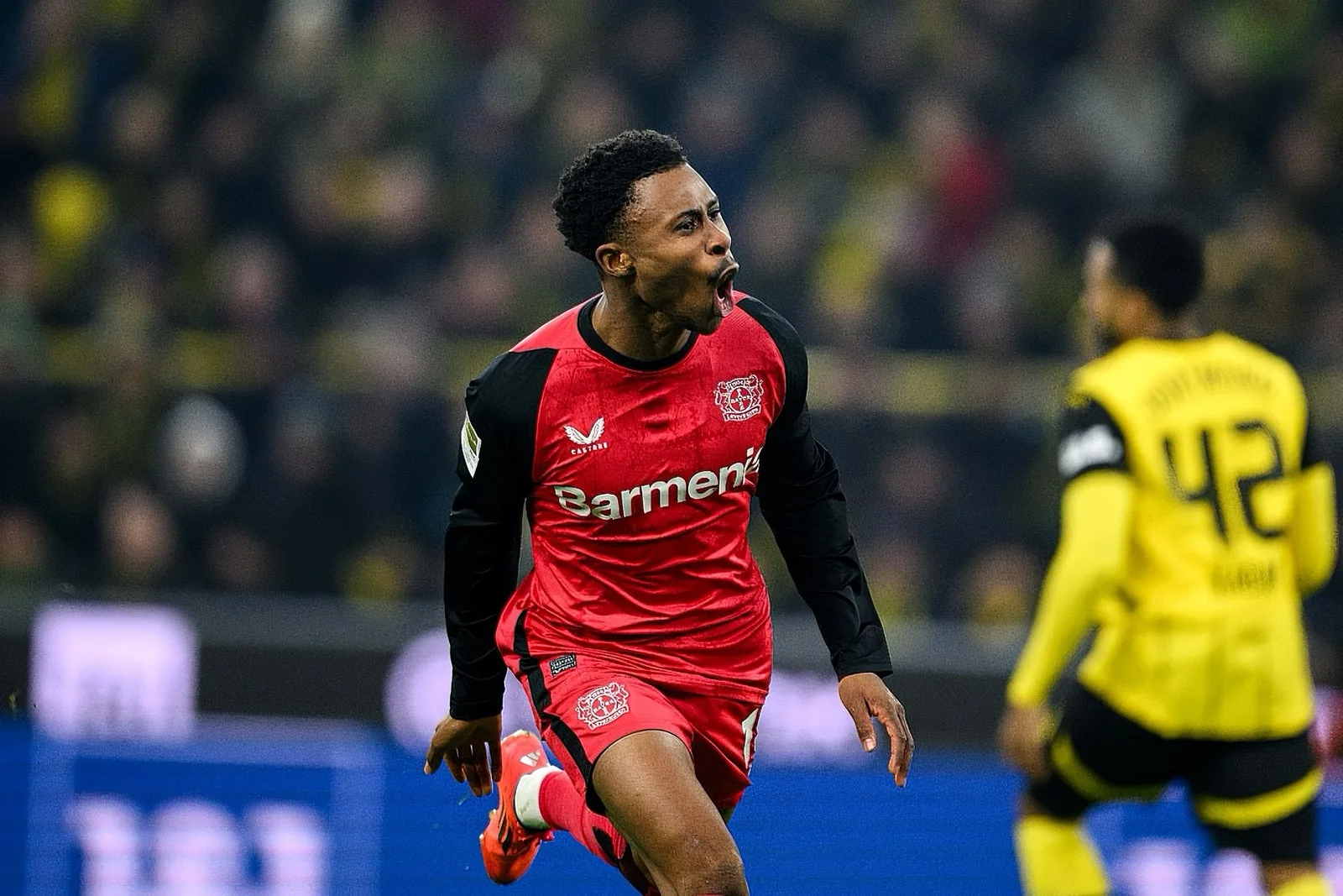 SCORENigeria Top 5 : Nathan Tella lève le champion du Bayer Leverkusen