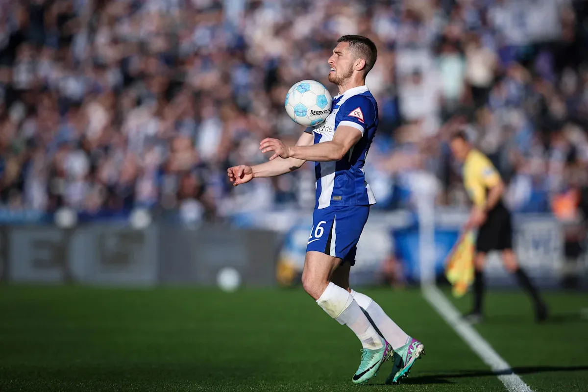 Un autre club de Bundesliga aurait regardé Jonjoe Kenny