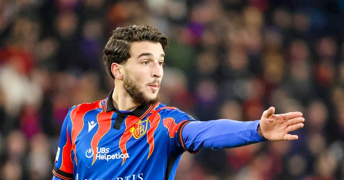 Transférer Ticker: la star du FCB Avdullahu sur le point de se déplacer vers la Bundesliga ++ Sané quitte le Bayern ++ Reijnders à MancCity