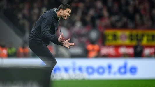 Bayer Leverkusen n’a perdu qu’une seule fois, alors pourquoi sont-ils à six points derrière le Bayern Munich?