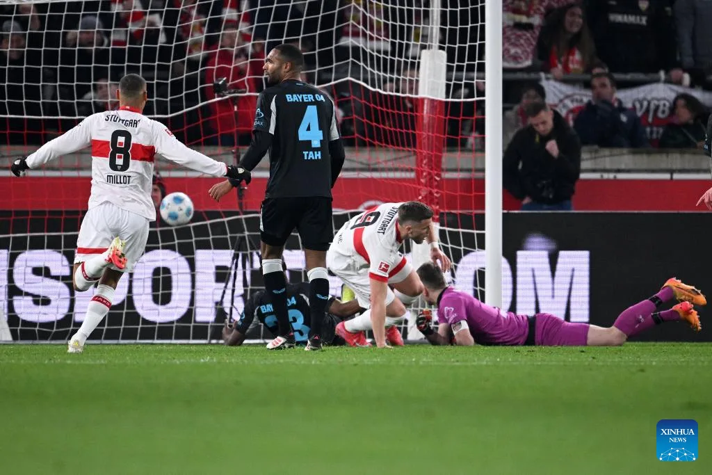 Leverkusen étourdit Stuttgart pour séjourner à Bundesliga Title Hunt-Xinhua
