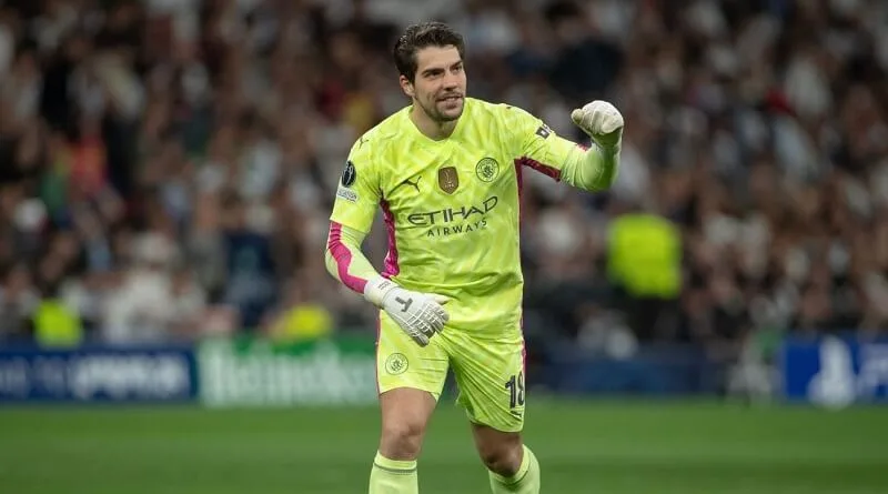 Le Bayer Leverkusen cible le gardien de Manchester City Stefan Ortega