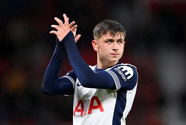 Borussia Dortmund Track Mikey Moore de Tottenham et le défenseur argentin Juan Giménez – News