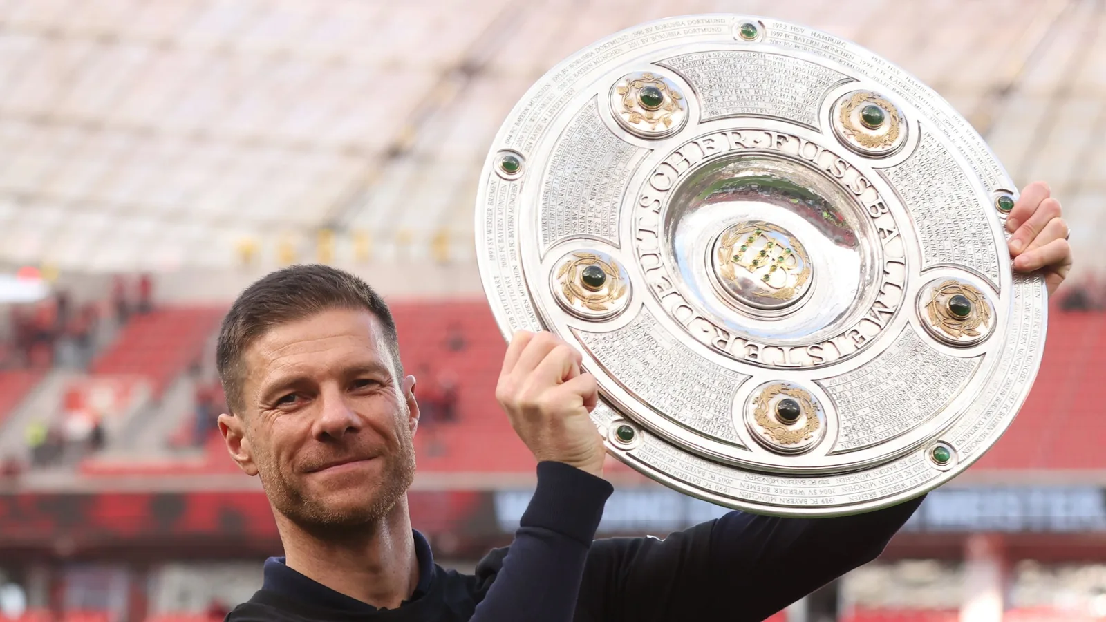 « Personnalité de l’année » : Xabi Alonso du Bayer Leverkusen récompensé pour sa double saison