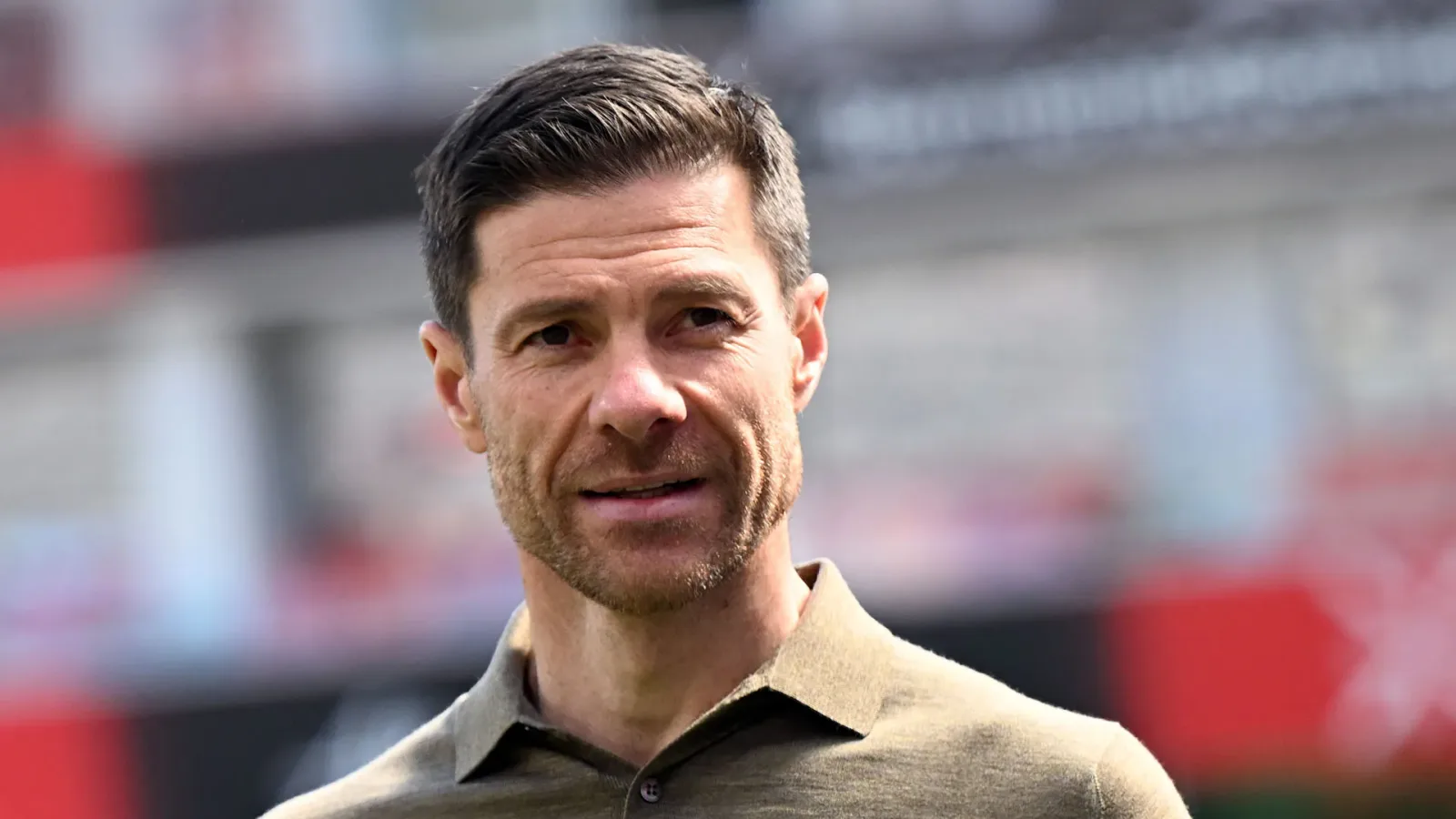 Xabi Alonso bloque l’étoile: Sgarbo à Bayer Leverkusen. Images