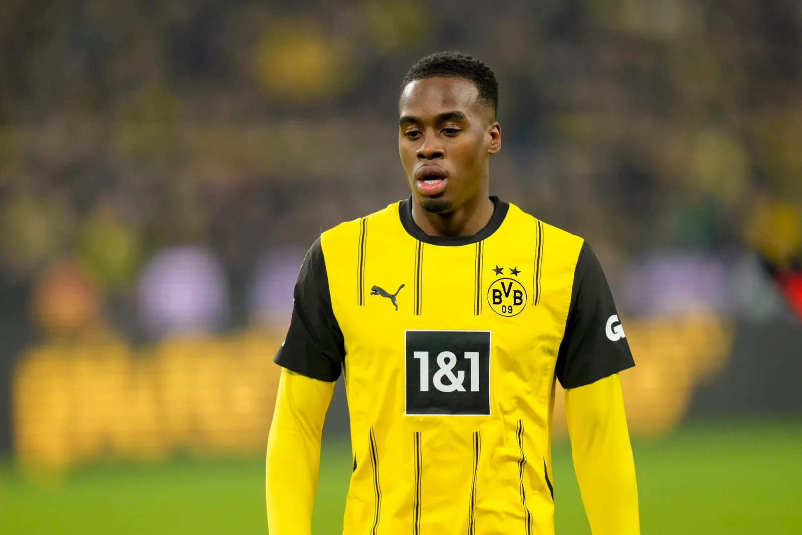 La star du Borussia Dortmund, Jamie Gittens, prend une décision sur l’avenir immédiat après l’intérêt d’Arsenal et de Liverpool.