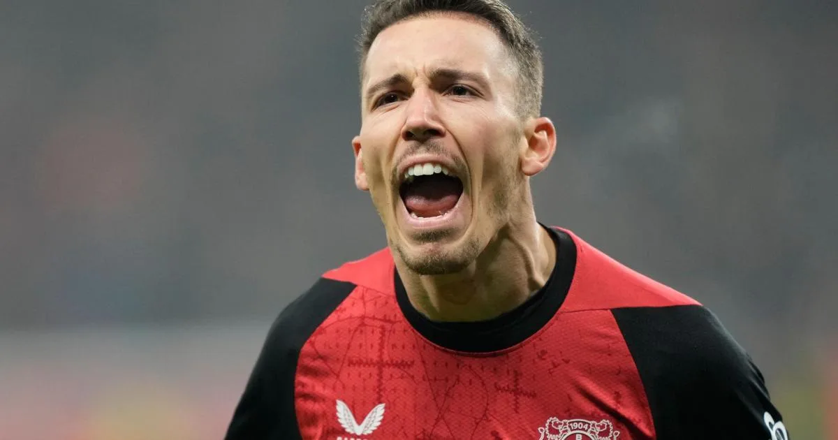 Le Bayer Leverkusen se rapproche du Bayern Munich tandis que les géants français subissent des malheurs en coupe