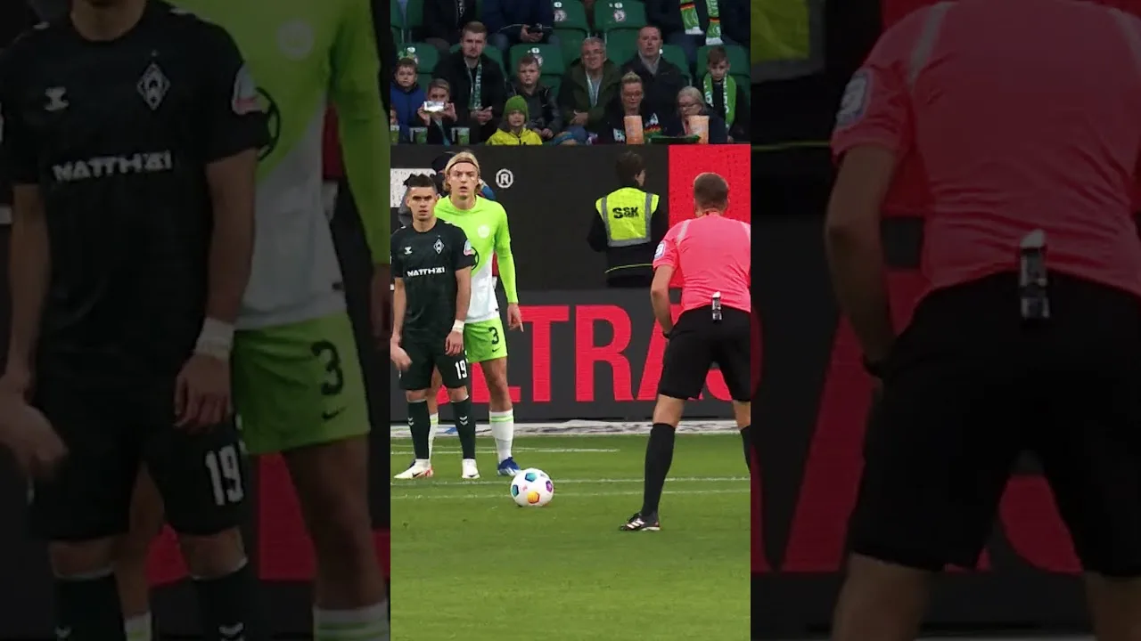 PRÉCIS AU CENTIMÈTRE ! 🤯 #bundesliga #werderbremen #marvinduksch