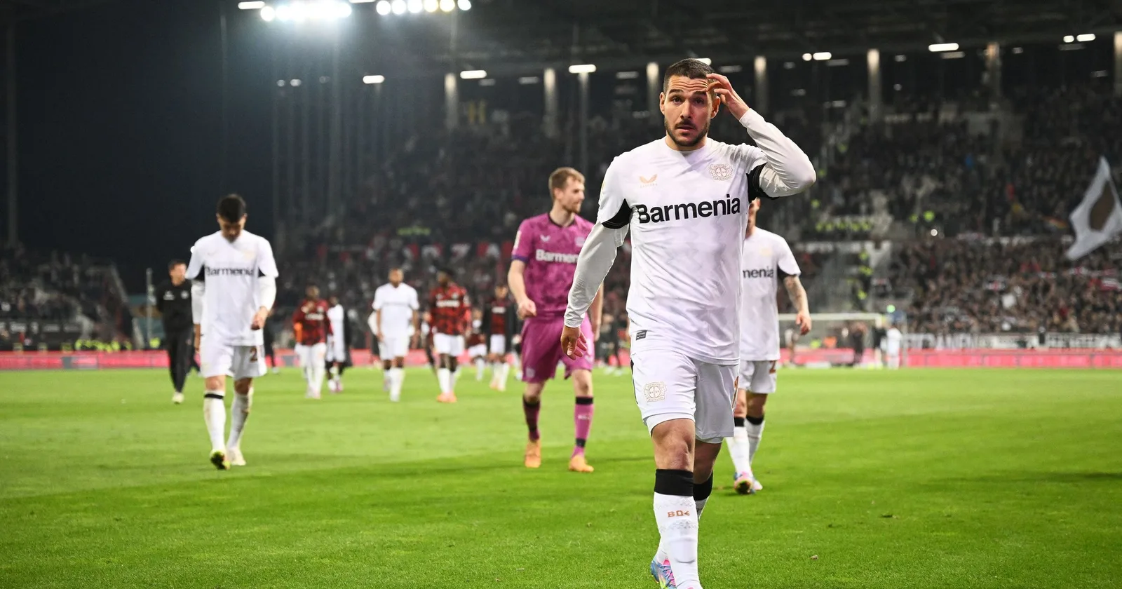 Bundesliga – Le Bayer Leverkusen fait match nul à St. Pauli et laisse filer le titre, Dortmund se replace dans la course à la Ligue des Champions