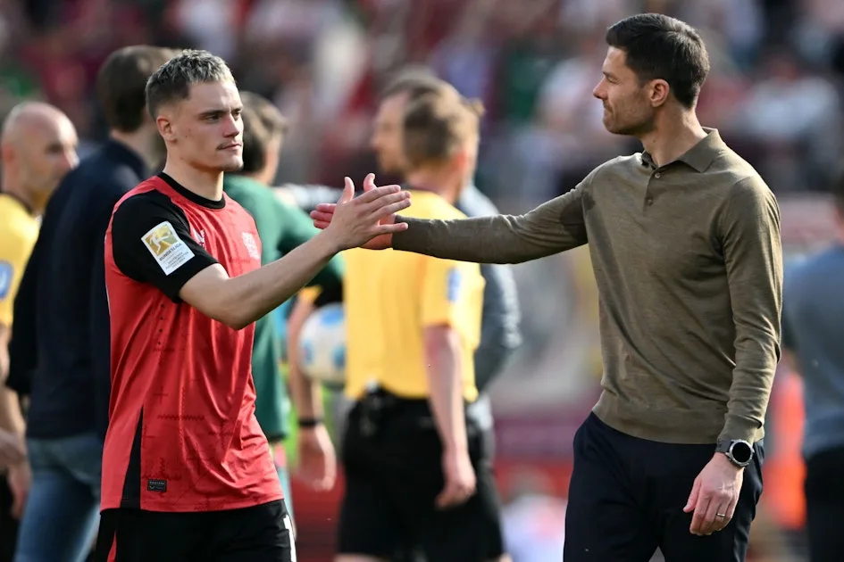 Bayer Leverkusen: Xabi Alonso parle de rumeurs sur Florian Wirtz