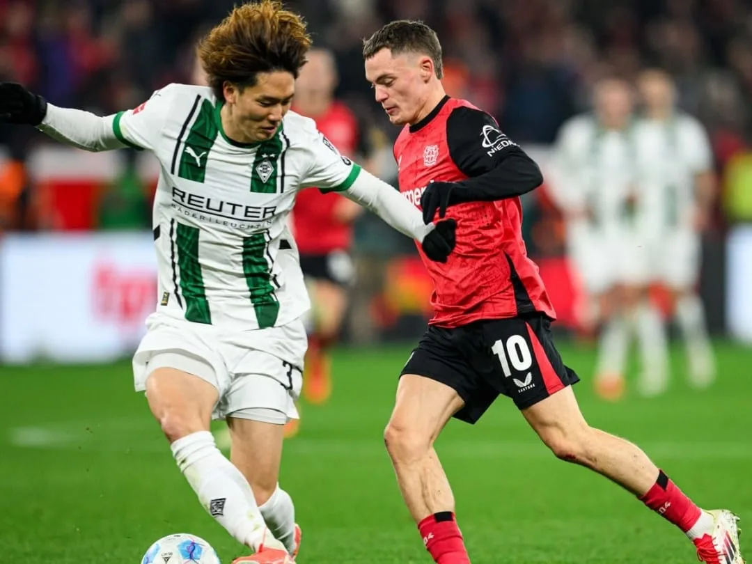 Leverkusen suit le Bayern Munich en tête du classement de la Bundesliga, Xabi Alonso remporte 11 victoires consécutives !