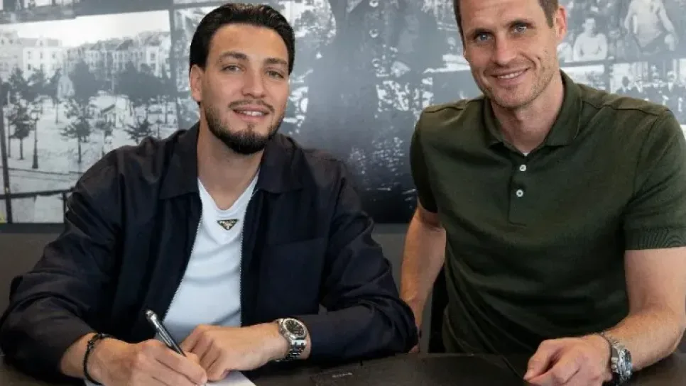 Bensebaini rejoint officiellement Borussia Dortmund