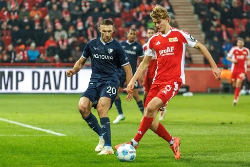 Le gardien de but touché par un objet permet aux équipes de Bundesliga de terminer le match sans attaquer