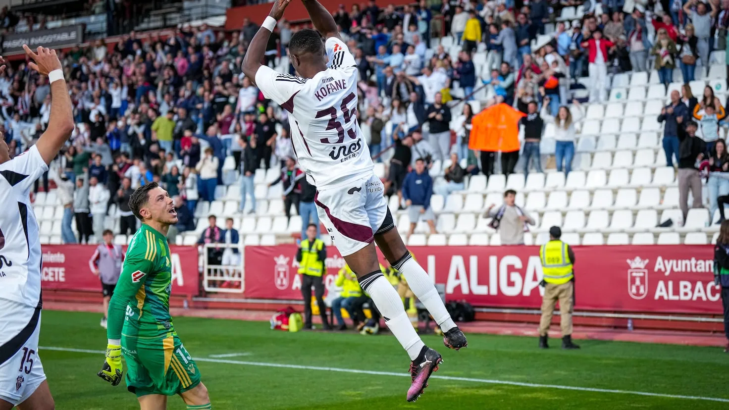 Bayer Leverkusen accélère par Kafane