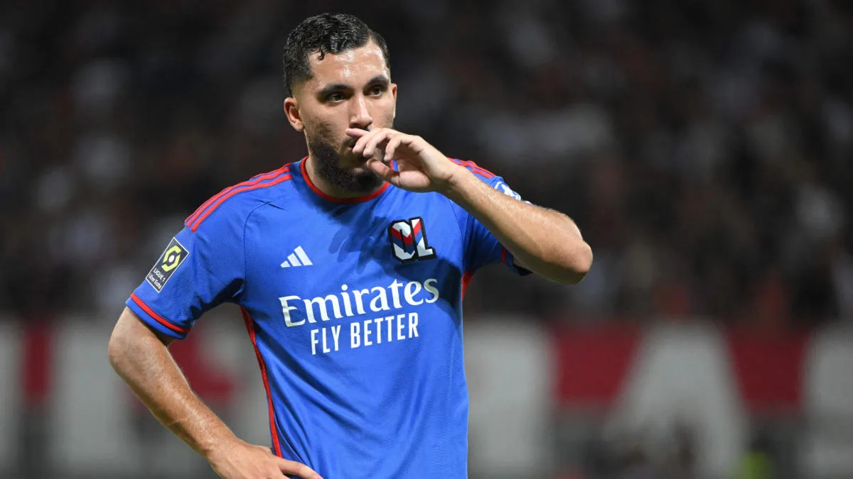 Le Bayer Leverkusen et Liverpool posent un défi au PSG en obtenant une star lyonnaise évaluée à 30 millions d’euros