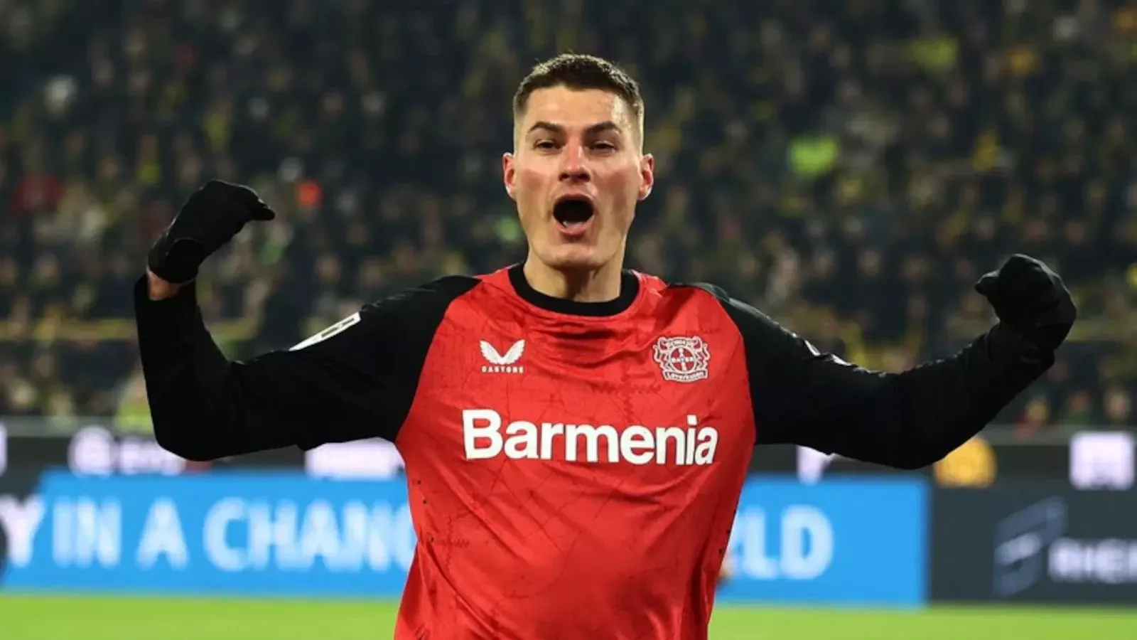 Patrik Schick de Leverkusen cible Harry Kane dans Bundesliga Goal Chase